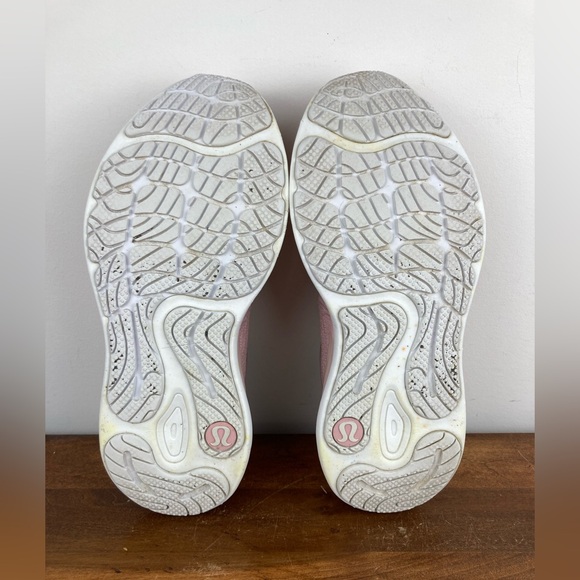 Lululemon Blissfeel Run 2 Pink Running Shoe Sneakers Women's Size 8.5 Mink. - Picture 9 of 11